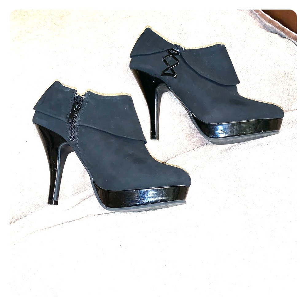 Unlisted black heel boots
